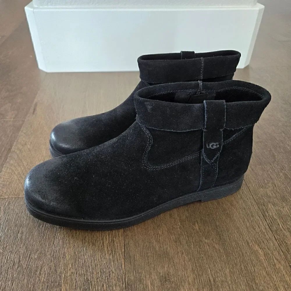 UGG Josephine Cuff boots size 39